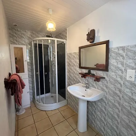 Petites Maisons Avec Piscine Сарла-ла-Канеда