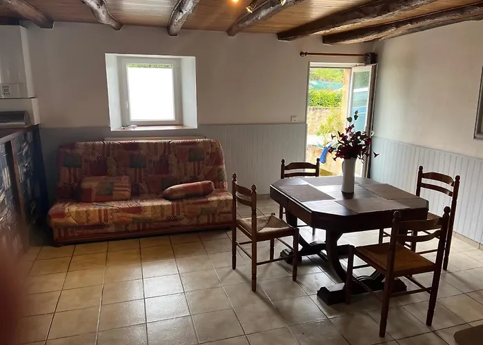 Petites Maisons Avec Piscine Casa de Férias *