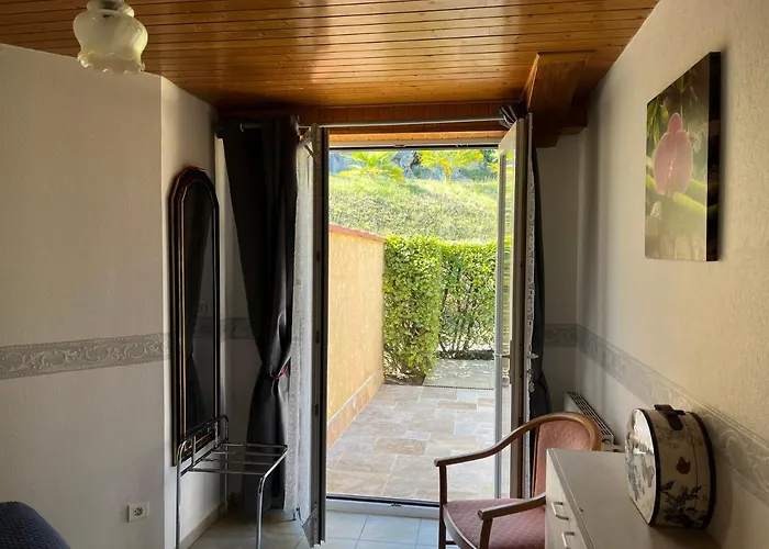 Petites Maisons Avec Piscine *