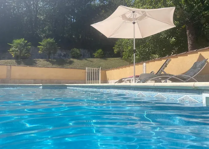 Casa de Férias Petites Maisons Avec Piscine Sarlat-la-Canéda