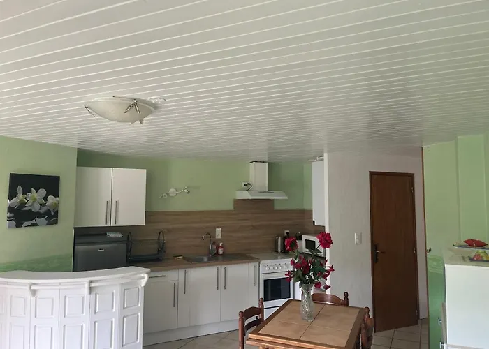 Petites Maisons Avec Piscine Casa de Férias *